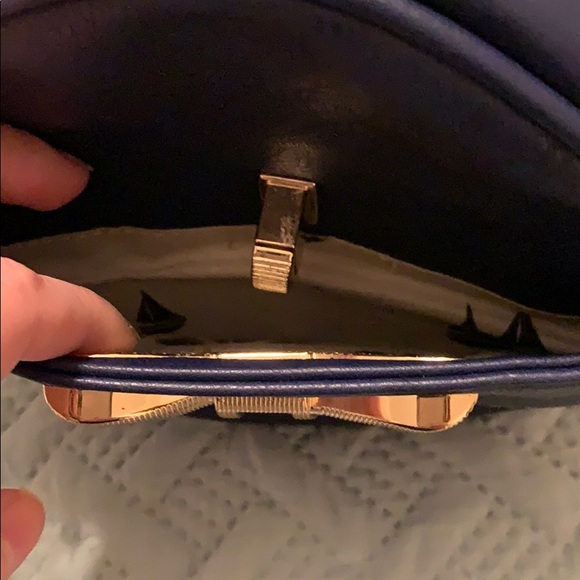 Small blue and gold circle crossbody - Picture 2 of 4